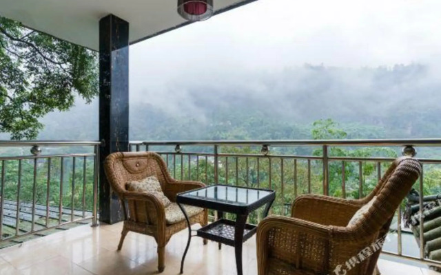 Mountain Whisper Lodge
