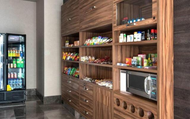 Courtyard by Marriott San Luis Potosi, Los Lagos