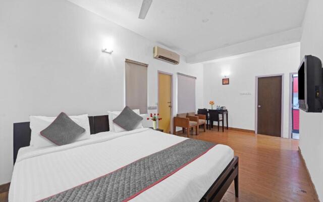 OYO Townhouse 1005 G Silver Hotels & Resorts