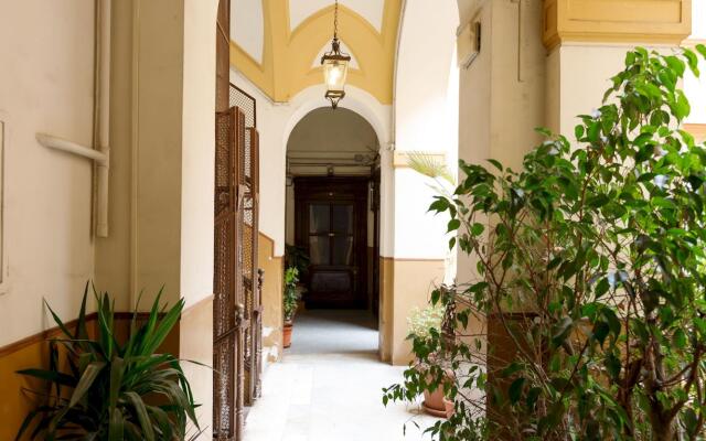 Duomo 77 in Napoli with 2 bedrooms and 2 bathrooms