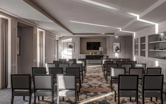Royal Champagne Hotel & Spa