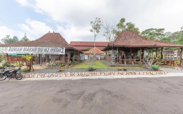 OYO 211 Seruni Residence