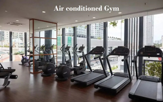 3BR Seaview Suite Gurney Drive