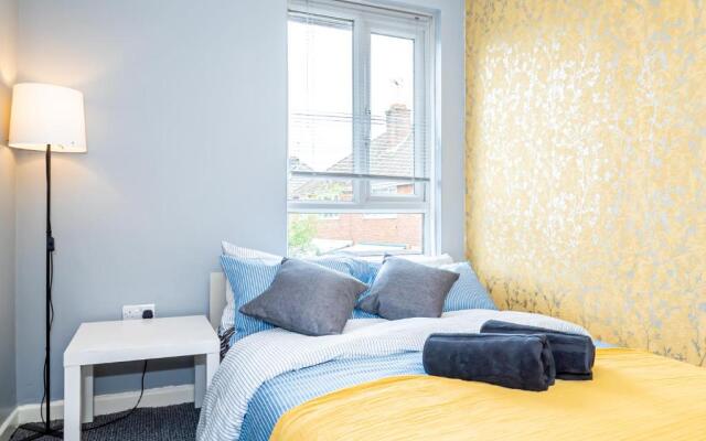 Shirley House 3 Guest House Self Catering