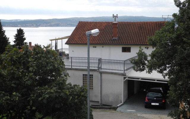 Apartment Jasminka 4 1 pax Dole