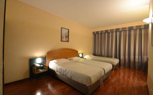 Sun Hotel
