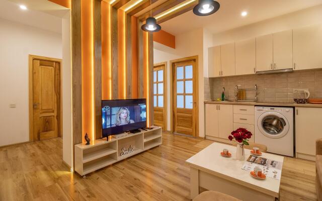 Stay Inn (Stay Inn) on Sayat-Nova Avenue 33