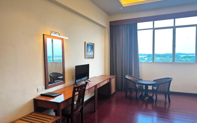 Golden View Hotel