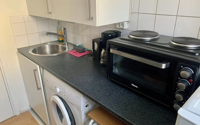 Cozy Small Apartment Just Outside Stockholm