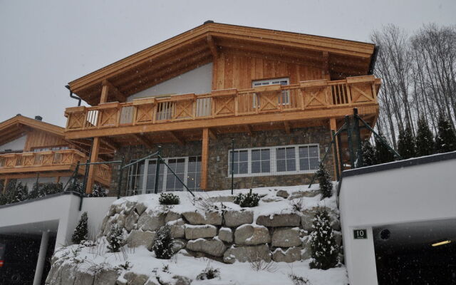 Avenida Panorama Chalets by Alpin Rentals