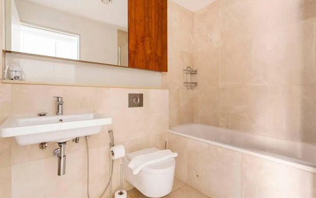 Central London - 2 Beds - Sleeps 4 - Lift
