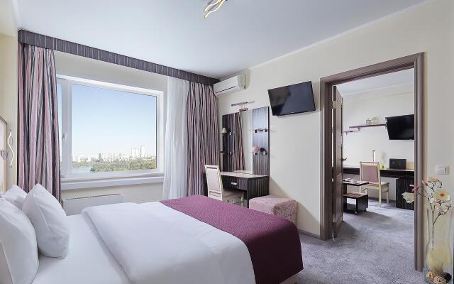 Sigma (Official partner of the Gamma Izmailovo Hotel)