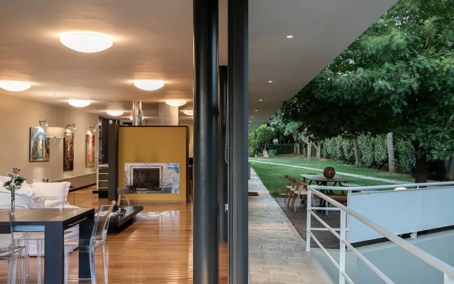 Villa 7 Masterwork Contemporary