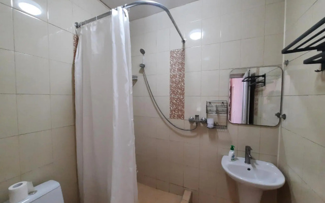 Leo Grand Guest house