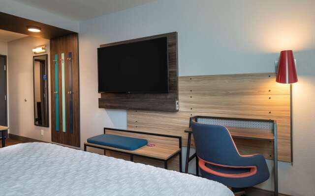 Tru By Hilton Phoenix Glendale Westgate, AZ