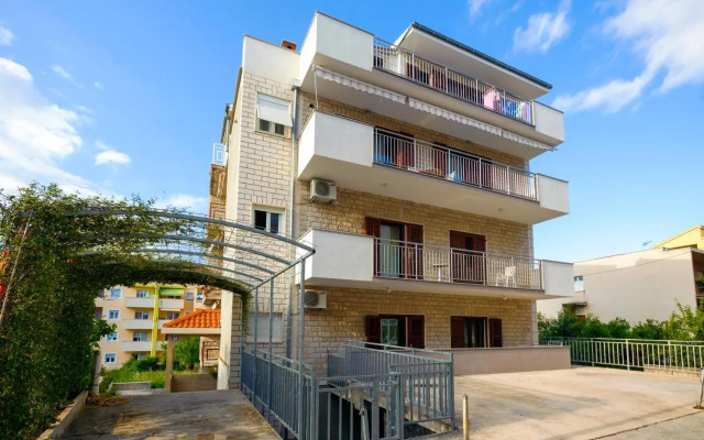 Apartment Lucia