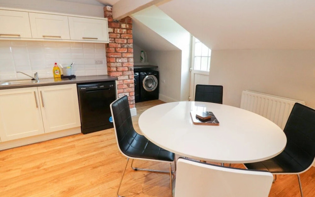 Commonwood Cottage