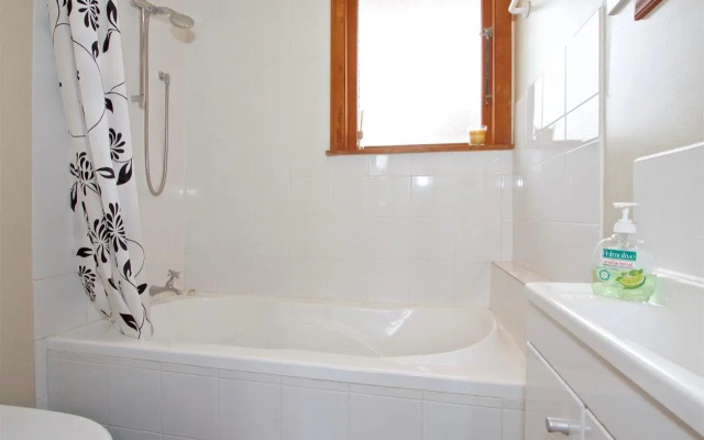 Snowed Inn - Ohakune Miro Holiday Home