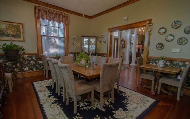 The Dickey House Bed & Breakfast