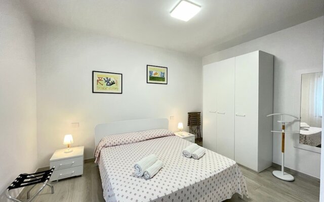 Ida Palace, new Deluxe Seafront Apartment