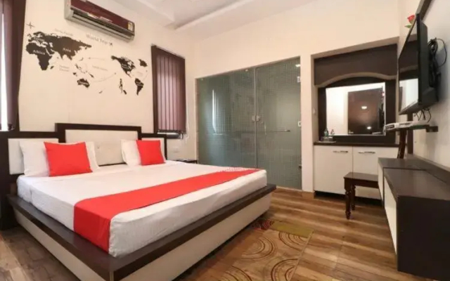 Unique House by OYO Rooms