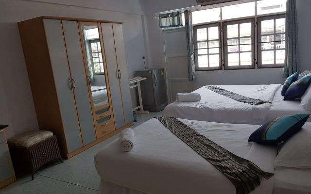 Chaam Guesthouse