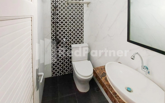 SPOT ON 2815 Hotel Damai