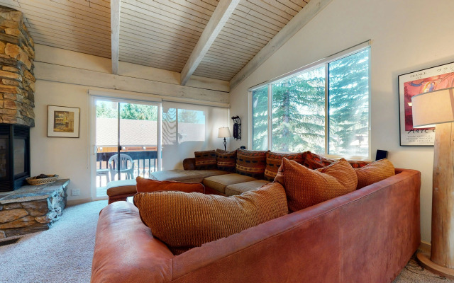 Mammoth West #115 Condo