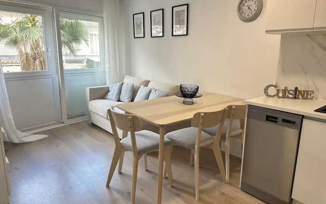 Beach Apartment 4
