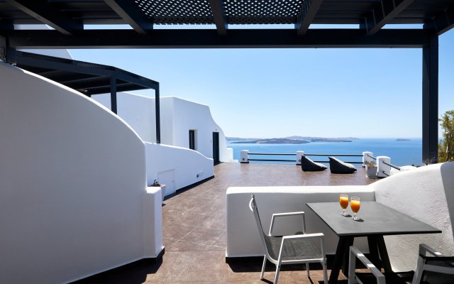 Oia Suites