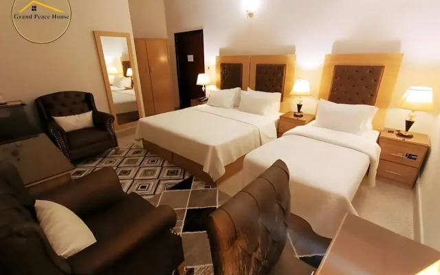 Grand Peace House II