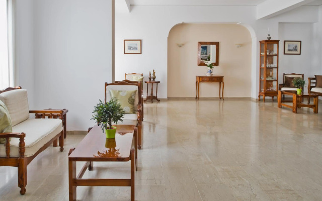 Hotel Makarios