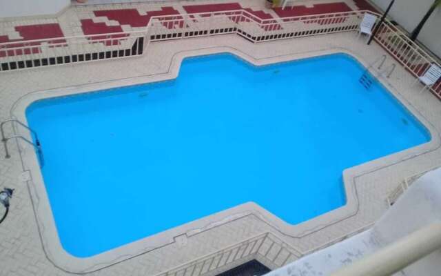 Room in Apartment - Roommate for Rent in Flic en Flac