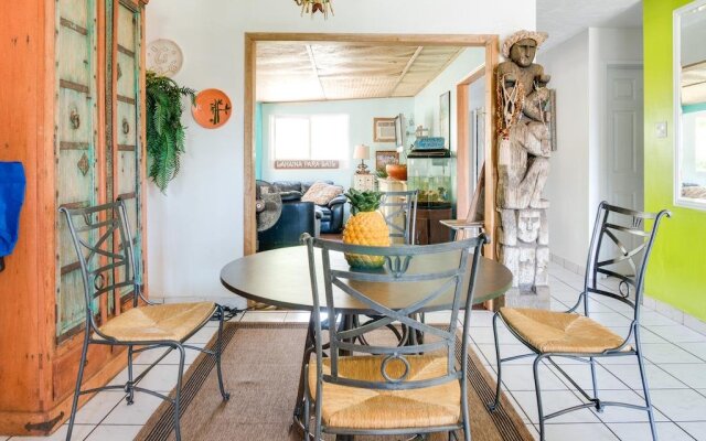 The Lahaina Bungalow