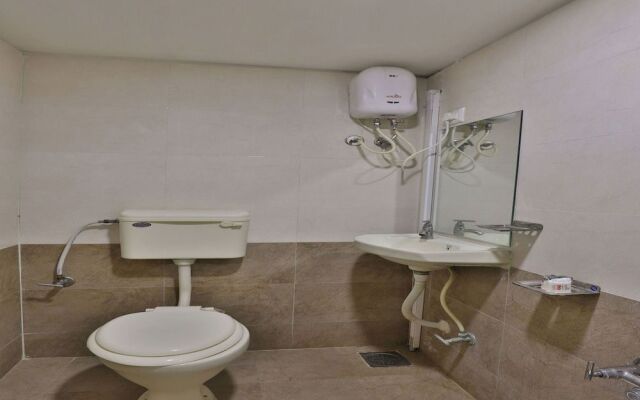 OYO 9591 Hotel Neel Kamal