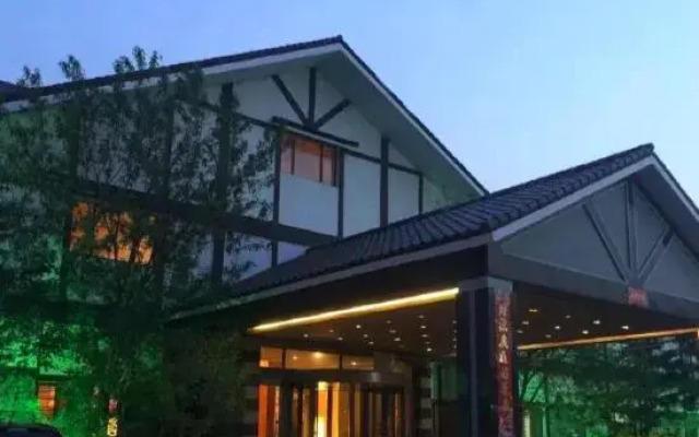 Xinlongmen Fenglv Hot Spring Hotel