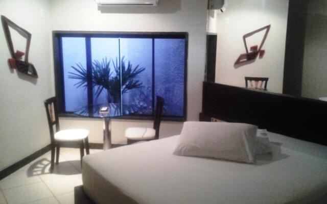 Toulouse Motel