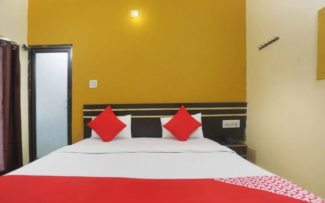 Hotel Trishakti by OYO Rooms
