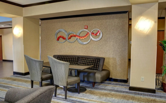 Holiday Inn Express Texarkana East