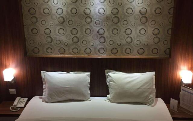 Hotel Diana