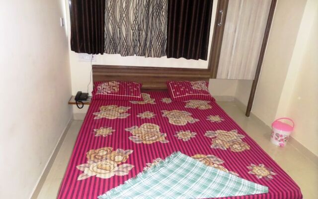 Riya Raj Hotel