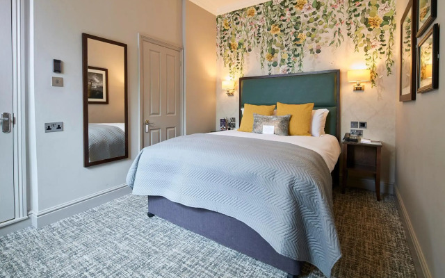 Mandolay Hotel Guildford