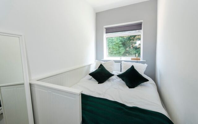 Cosy and Family-friendly Home in Greater Manchester