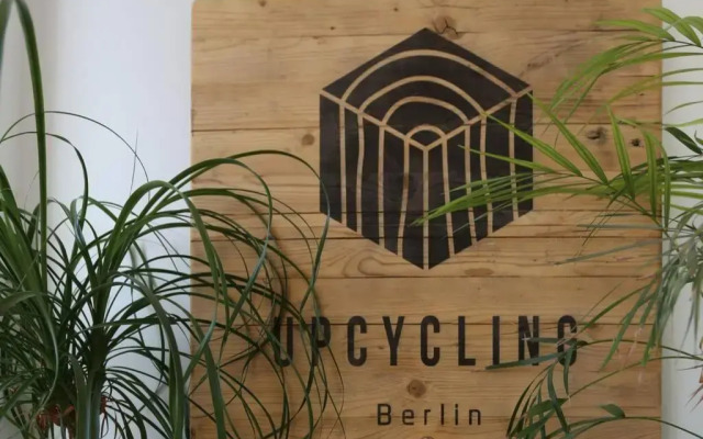 Luftiges Upcycling Studio im EG - Zentral