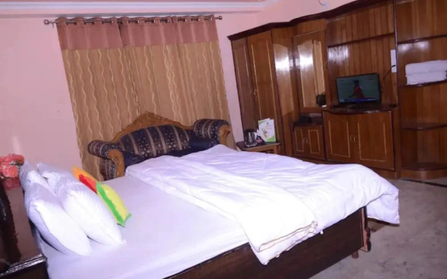 Goroomgo Chandwick View Shimla