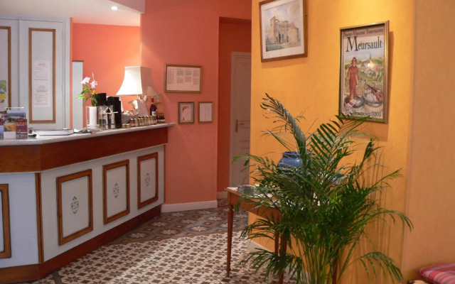 Logis Hôtel Restaurant La Tête Noire