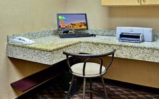 Holiday Inn Express Las Vegas-Nellis, an IHG Hotel