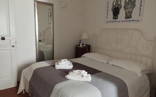 BB Five Rooms