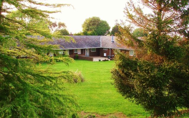 Stables Country Lodge