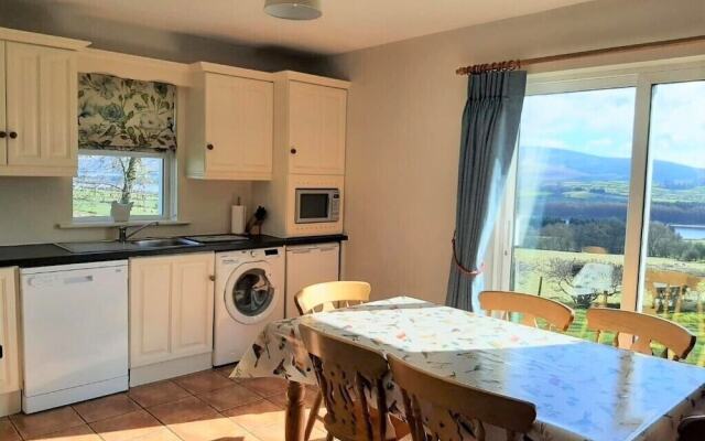 Abhainn Ri Cottages